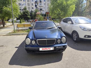 2001 Mercedes-Benz E-Класс 320 II (W210, S210) Рестайлинг, чёрный, 470000 рублей, вид 2