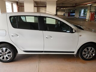 2014 Renault Sandero II, белый, 670000 рублей, вид 3