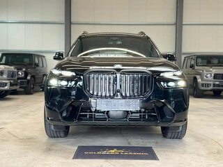 2026 BMW X7 40d I (G07) Рестайлинг, чёрный, 17990000 рублей, вид 2