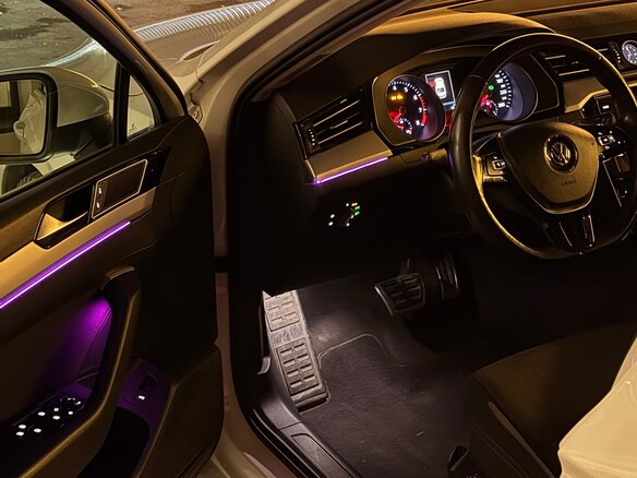 2017 Volkswagen Passat B8, белый, 2070000 рублей - вид 17