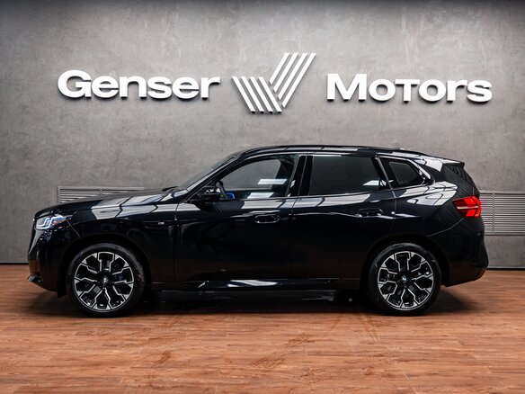 2025 BMW X3 20d xDrive IV (G45/G48), чёрный, 8800000 рублей - вид 2