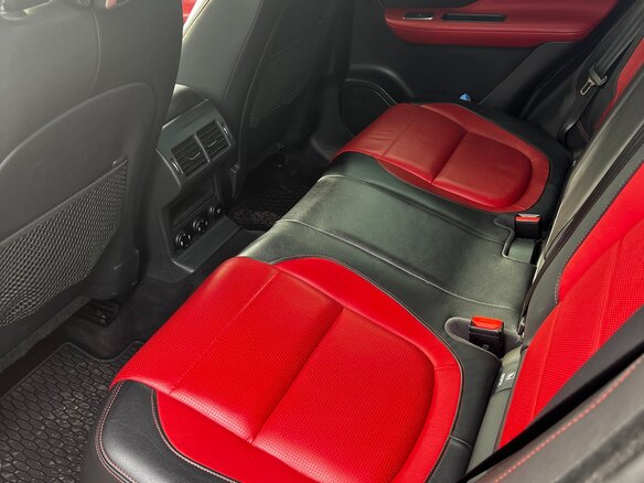 2019 Jaguar F-Pace I, красный, 3250000 рублей - вид 16