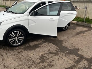 2019 Lada (ВАЗ) Vesta SW Cross I, белый, 1200000 рублей, вид 4