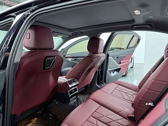 2025 BMW 5 серии Long 525Li VIII (G60/G61/G68), чёрный, 5900757 рублей - вид 8