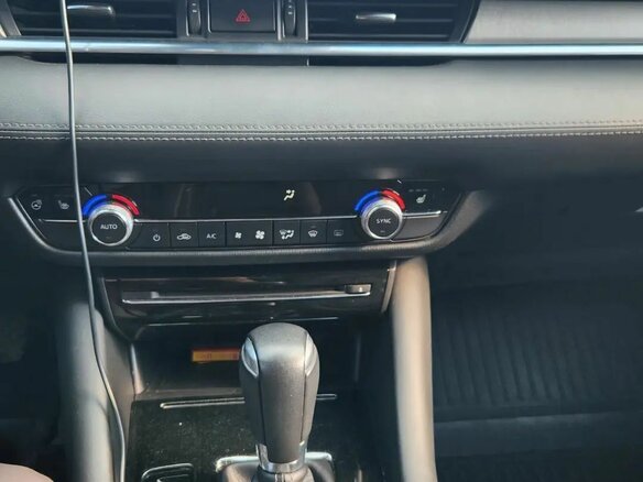 2019 Mazda 6 III (GJ) Рестайлинг 2, чёрный, 2099000 рублей - вид 11