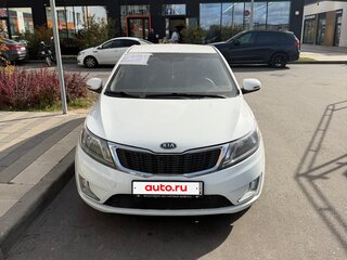 2014 Kia Rio 6-speed III, белый, 430000 рублей, вид 1