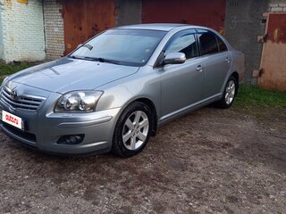 2007 Toyota Avensis II Рестайлинг, серебристый, 650000 рублей, вид 2