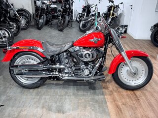 2010 Harley-Davidson Fat Boy, красный, 1099000 рублей, вид 3
