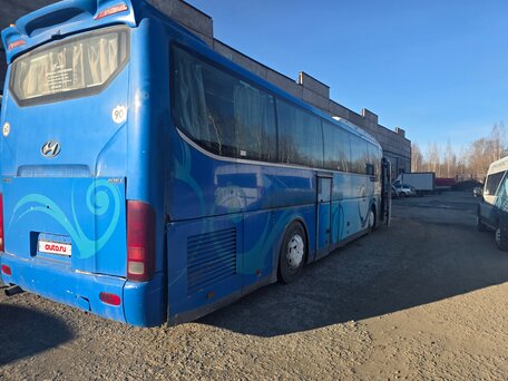 2012 Hyundai Universe, синий, 700000 рублей, вид 2