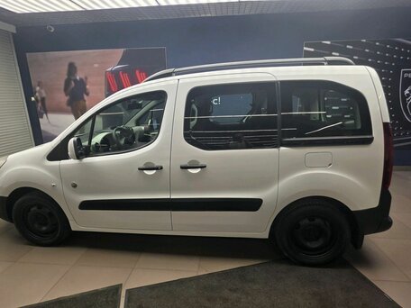 2012 Peugeot Partner II Рестайлинг, белый, 920000 рублей, вид 3