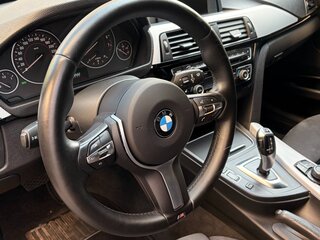 2017 BMW 3 серии 320i xDrive VI (F3x) Рестайлинг, чёрный, 2300000 рублей, вид 5