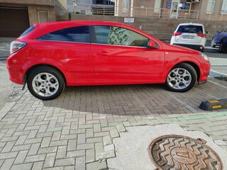 2007 Opel Astra GTC H Рестайлинг, красный, 390000 рублей, вид 4