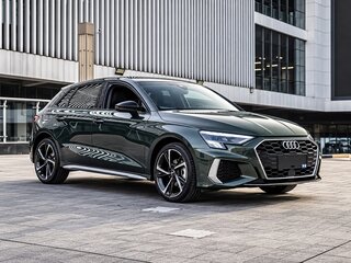 2024 Audi A3 Sportback 35 TFSI IV (8Y), зелёный, 1950002 рублей, вид 2