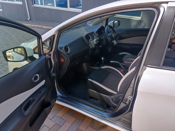 2017 Nissan Note II Рестайлинг, белый, 880000 рублей - вид 8