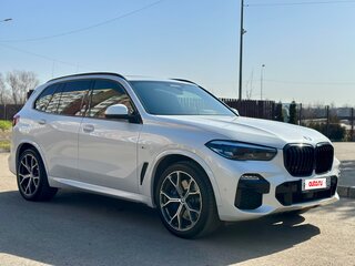 2019 BMW X5 30d IV (G05/G18), белый, 5500000 рублей, вид 3