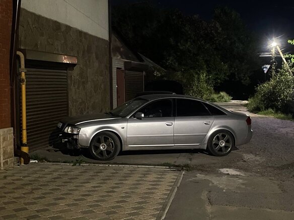 2003 Audi A6 II (C5) Рестайлинг, серебристый, 350000 рублей - вид 1