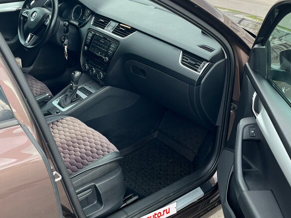 2016 Skoda Octavia III (A7), коричневый - вид 5