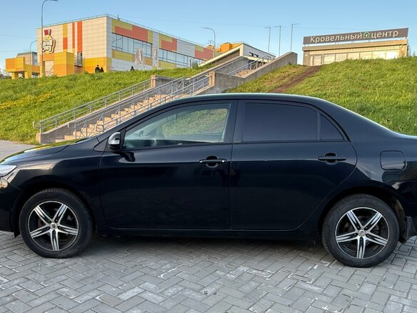 2011 Toyota Corolla X (E140, E150) Рестайлинг, чёрный, 750000 рублей - вид 5