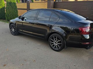 2014 Skoda Octavia III (A7), чёрный, 1300000 рублей, вид 3