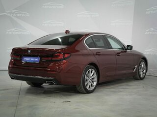 2020 BMW 5 серии 530d xDrive VII (G30/G31/G38) Рестайлинг, красный, 6299000 рублей, вид 4