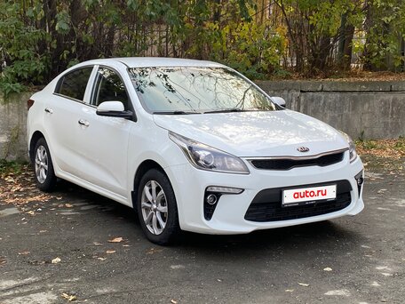 2018 Kia Rio IV, белый, 1180000 рублей, вид 1