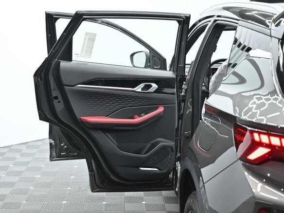 2024 Geely Coolray I Рестайлинг, серый, 2045000 рублей - вид 8