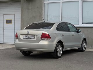 2011 Volkswagen Polo V, бежевый, 540000 рублей, вид 4