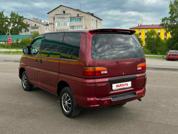 2000 Mitsubishi Space Gear I Рестайлинг, красный, 565000 рублей - вид 7