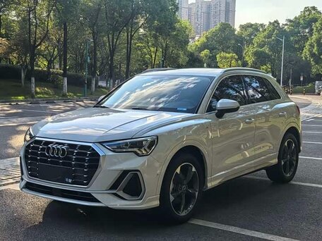 Audi Q3 II (F3)
