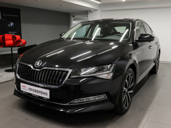 2025 Skoda Superb III Рестайлинг, чёрный, 3200000 рублей