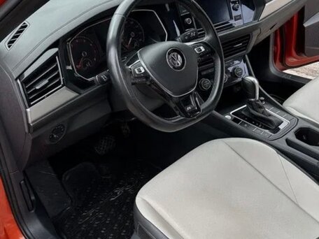 2019 Volkswagen Jetta 6-speed VII, оранжевый, 1500000 рублей, вид 3