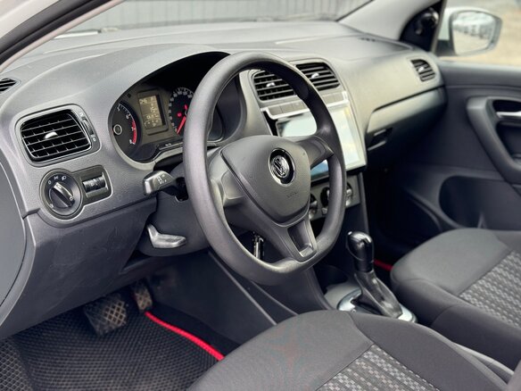 2016 Volkswagen Polo V Рестайлинг, белый - вид 10