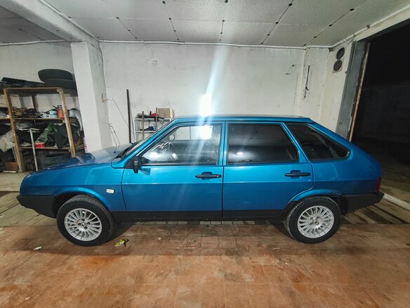 2000 Lada (ВАЗ) 21093i, синий, 130000 рублей - вид 7