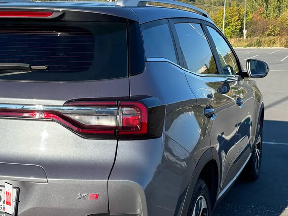 2024 Kaiyi X3, серый, 1730000 рублей - вид 2
