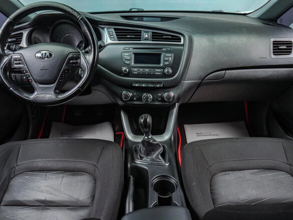 2016 Kia Ceed II Рестайлинг, белый - вид 12