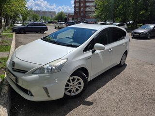 2013 Toyota Prius Alpha I (ZVW40/41), белый, 1250000 рублей, вид 3