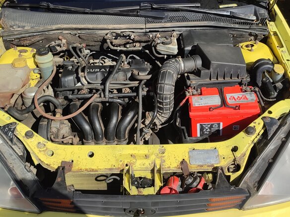2003 Ford Focus I Рестайлинг, жёлтый, 135000 рублей - вид 18