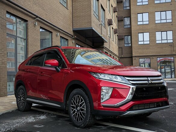 2018 Mitsubishi Eclipse Cross I, красный, 2150000 рублей - вид 4