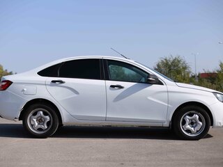 2017 Lada (ВАЗ) Vesta I, белый, 560000 рублей, вид 4