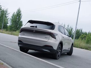2025 MG ES5 62.2 kWh, серебристый, 2300000 рублей, вид 3