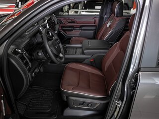 2026 Ram 1500 Crew Cab eTorque V Рестайлинг, серый, 11050000 рублей, вид 2