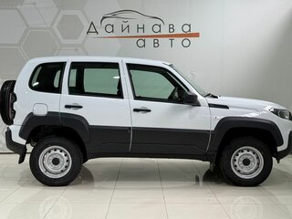 2026 Lada (ВАЗ) Niva Travel I Рестайлинг, белый, 1419000 рублей, вид 5