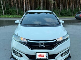 2018 Honda Fit III Рестайлинг, белый, 1385000 рублей, вид 3