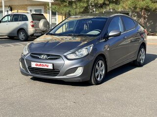 2011 Hyundai Solaris I, серый, 740000 рублей, вид 2