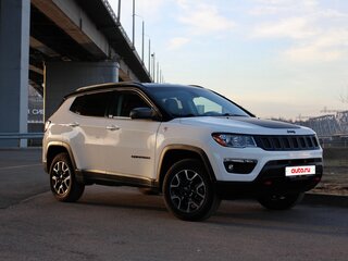 2019 Jeep Compass TrailHawk II, белый, 2000000 рублей, вид 3