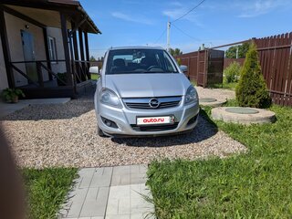 2012 Opel Zafira B Рестайлинг, серебристый, 750000 рублей, вид 1