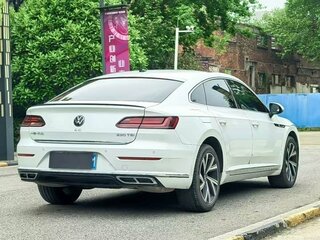 2025 Volkswagen Passat CC 330 TSI II Рестайлинг, белый, 3646323 рублей, вид 4