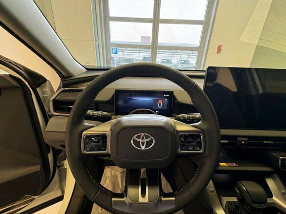 2026 Toyota RAV4 VI (XA60), белый, 4440000 рублей - вид 11