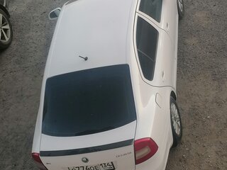 2012 Skoda Octavia II (A5) Рестайлинг, белый, 511000 рублей, вид 2
