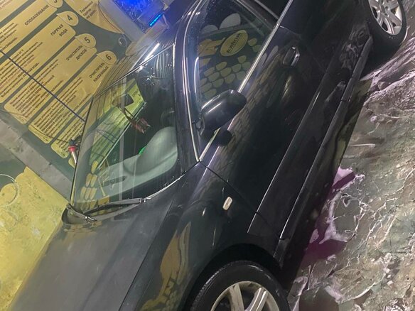 2000 Audi A4 I (B5) Рестайлинг, чёрный, 350000 рублей - вид 3